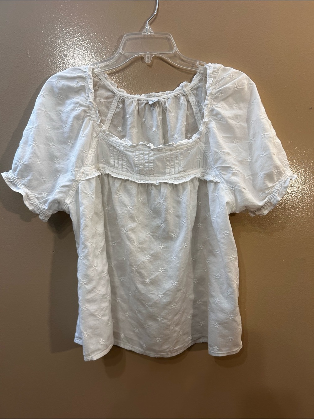 Old Navy White Embroidered Puff-Sleeve Peasant Top